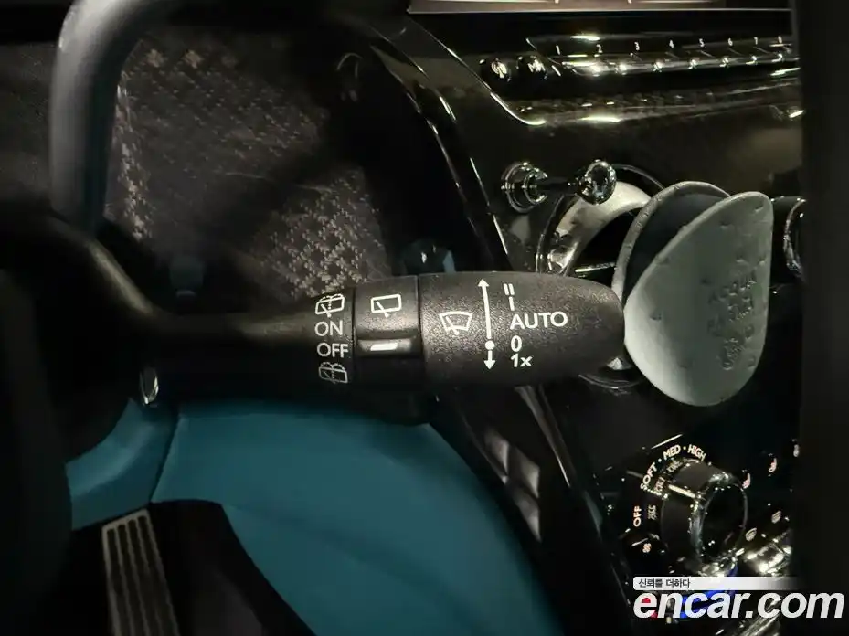 Rolls-Royce Cullinan 2023 6.7 Автомат в Москве № 447941, фото 19