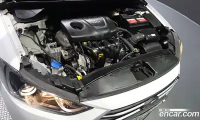 Hyundai Avante 2017 1.6 Автомат в Москве № 450475, миниатюра 5