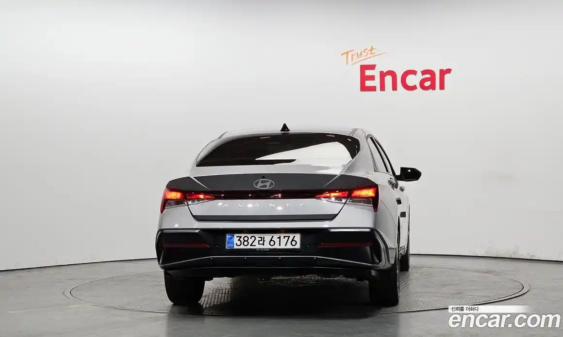 Hyundai Avante 2026 1.6 Автомат в Москве № 45567, фото 12