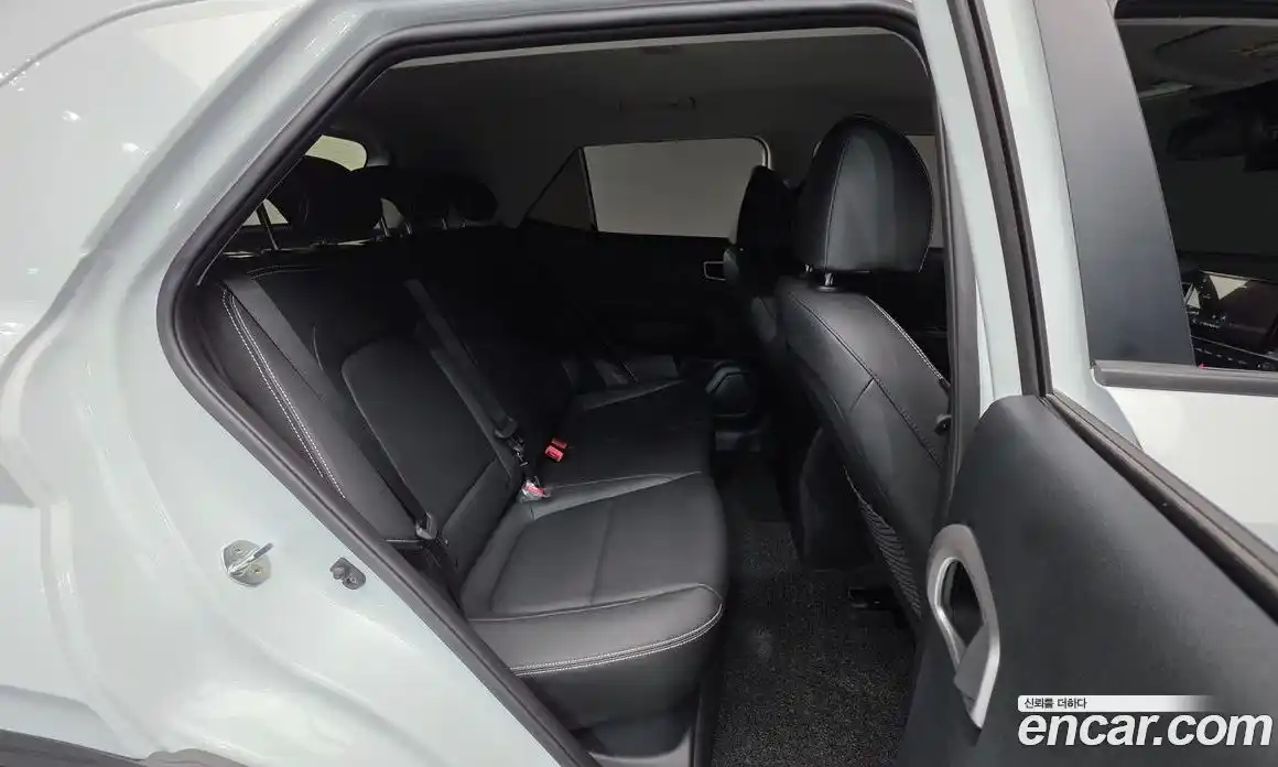 Hyundai Venue 2022 1.6 Автомат в Москве № 456821, фото 19