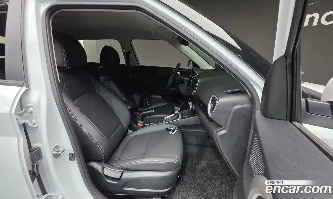 Hyundai Venue 2022 1.6 Автомат в Москве № 456821, фото 10