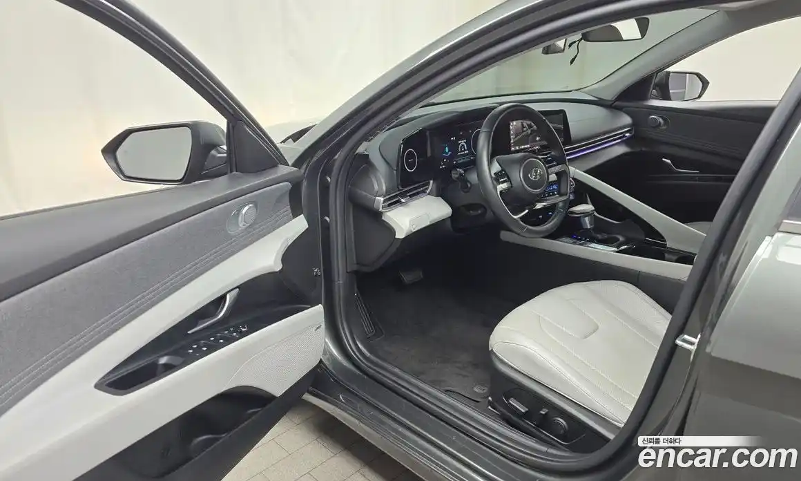 Hyundai Avante 2021 1.6 Автомат в Москве № 458969, фото 10