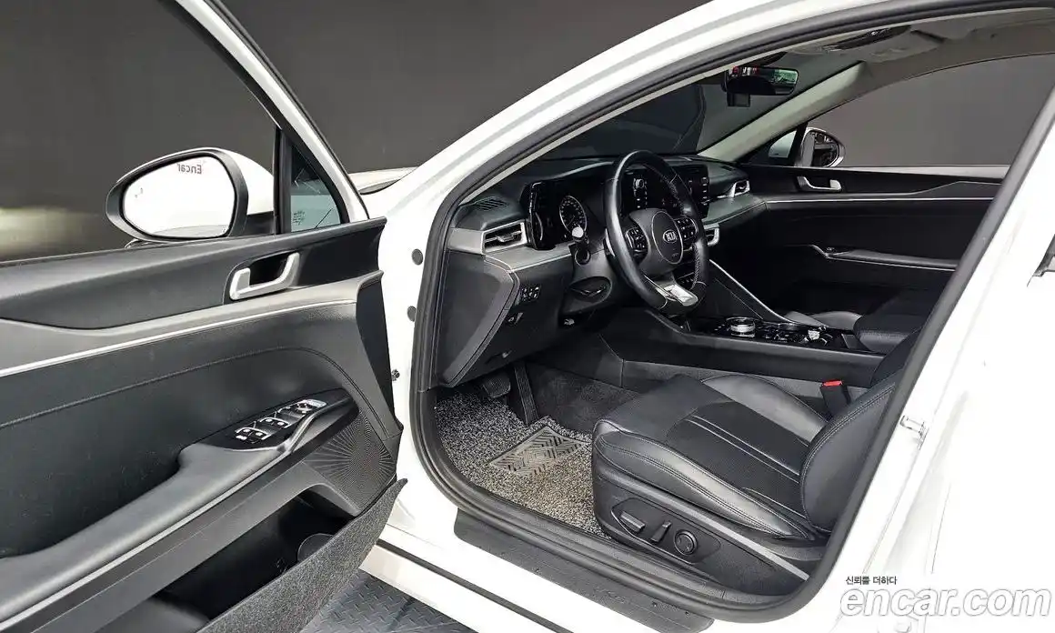 Kia K5 2021 2.0 Автомат в Москве № 460898, фото 11