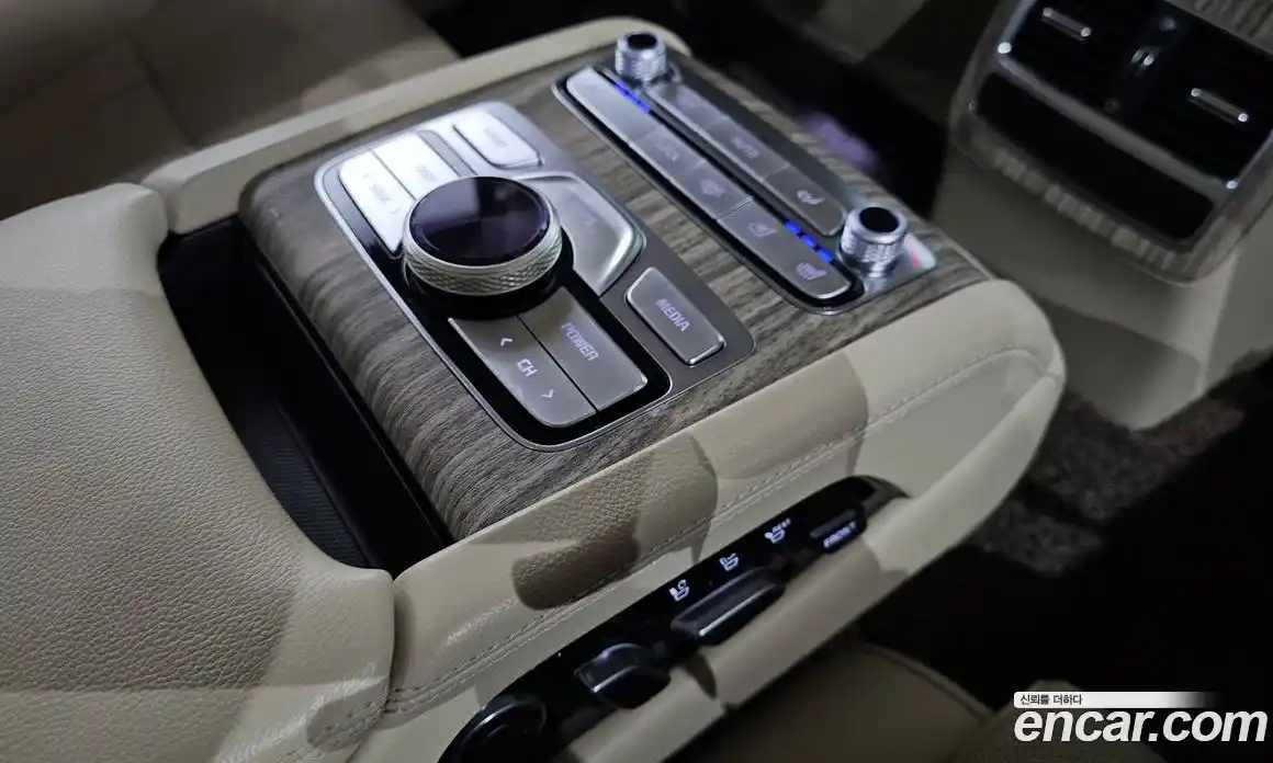 Kia K9 2023 3.8 Автомат в Москве № 461430, фото 19