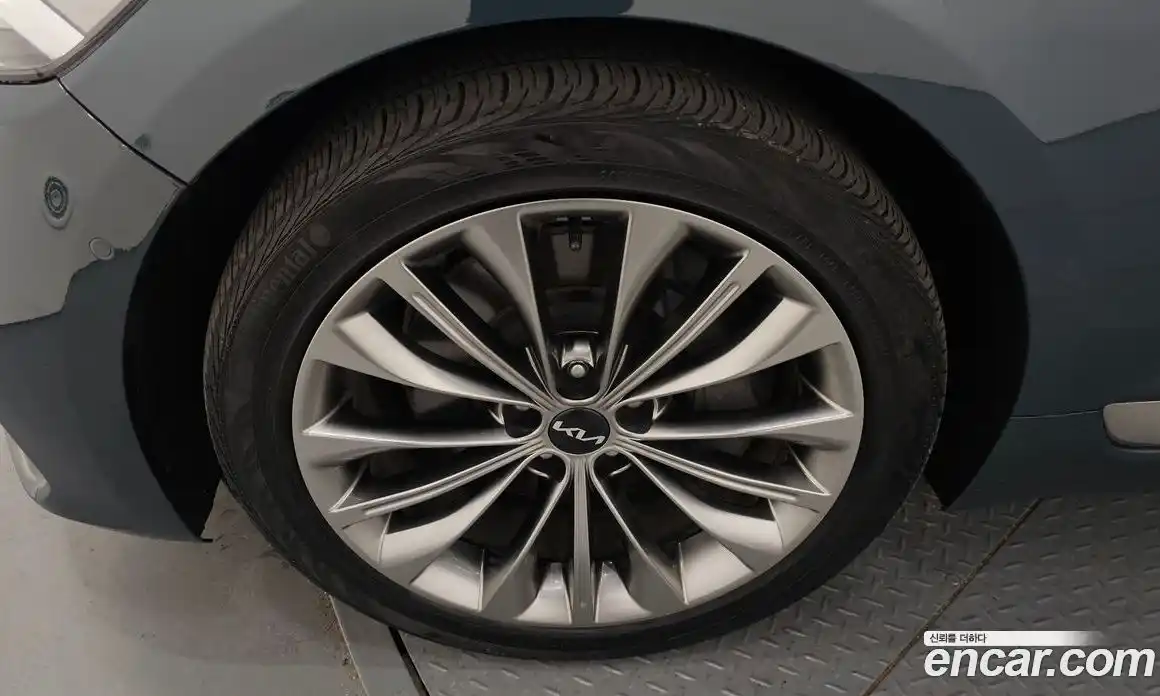 Kia K9 2023 3.8 Автомат в Москве № 461430, фото 5