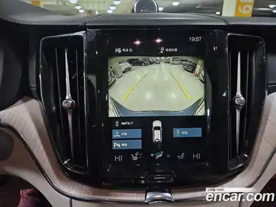 Volvo XC60 2021 2.0 Автомат в Москве № 470159, миниатюра 9