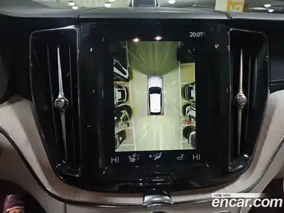 Volvo XC60 2021 2.0 Автомат в Москве № 470159, миниатюра 10