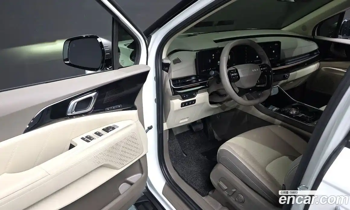 Kia Canival 2025 1.6 Автомат в Москве № 52582, фото 11