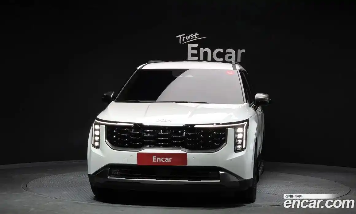 Kia Canival 2025 1.6 Автомат в Москве № 52582, фото 3