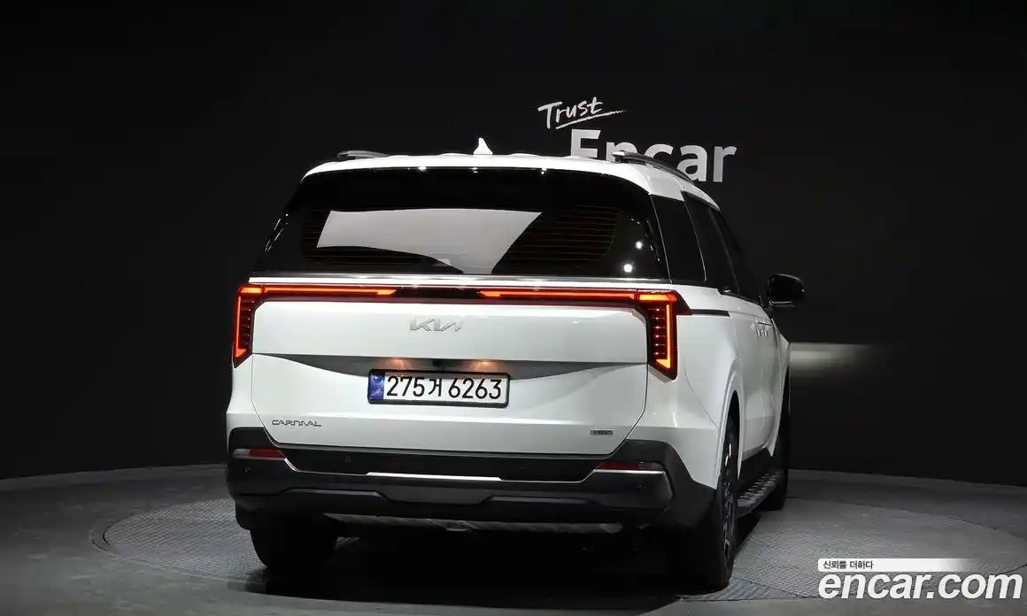 Kia Canival 2025 1.6 Автомат в Москве № 52582, фото 4