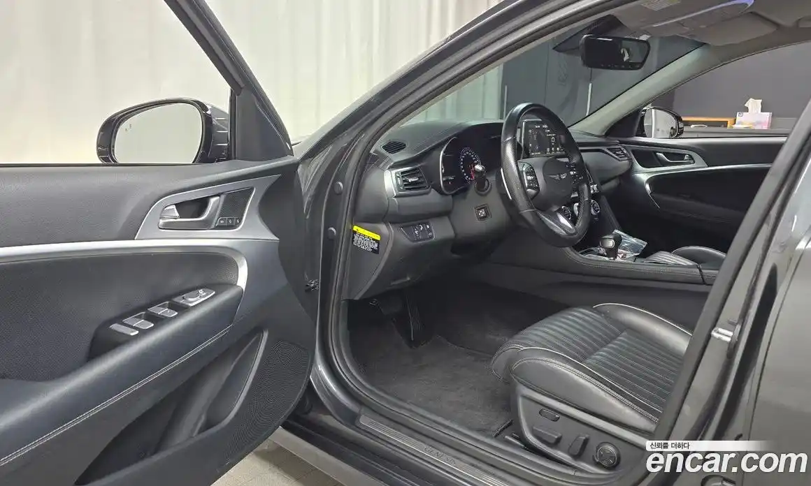 Genesis G70 2018 2.0 Автомат в Москве № 58597, фото 14