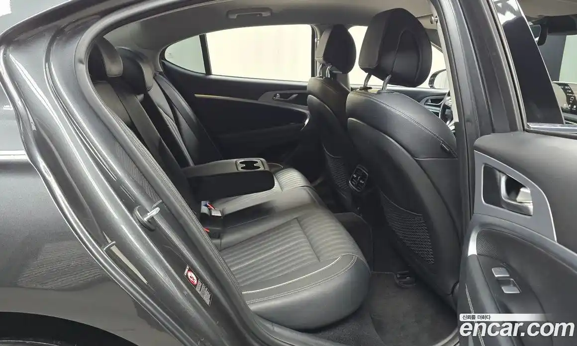 Genesis G70 2018 2.0 Автомат в Москве № 58597, фото 8