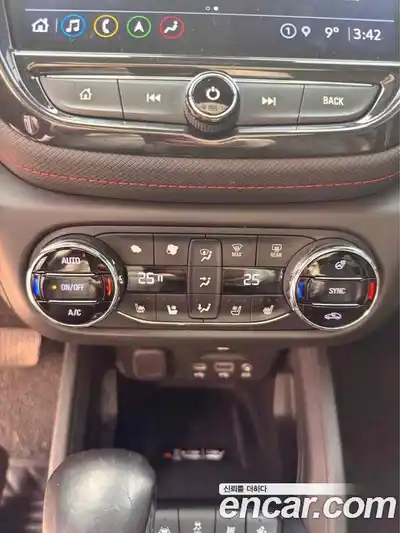 Chevrolet TrailBlazer 2021 1.3 Автомат в Москве № 80319, миниатюра 12