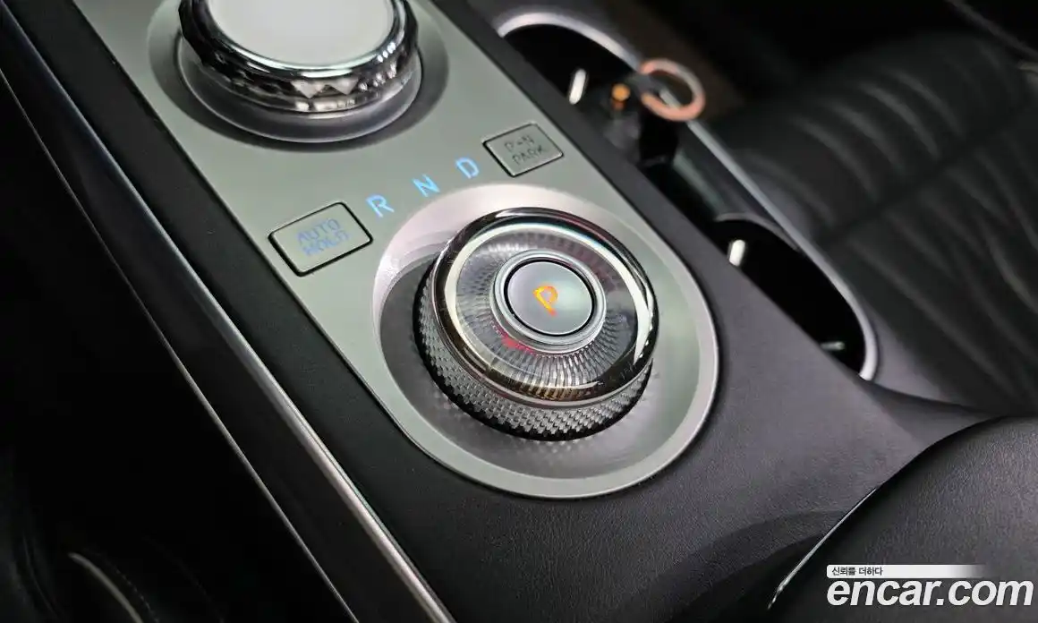 Genesis GV70 2023 2.5 Автомат в Москве № 81443, фото 16