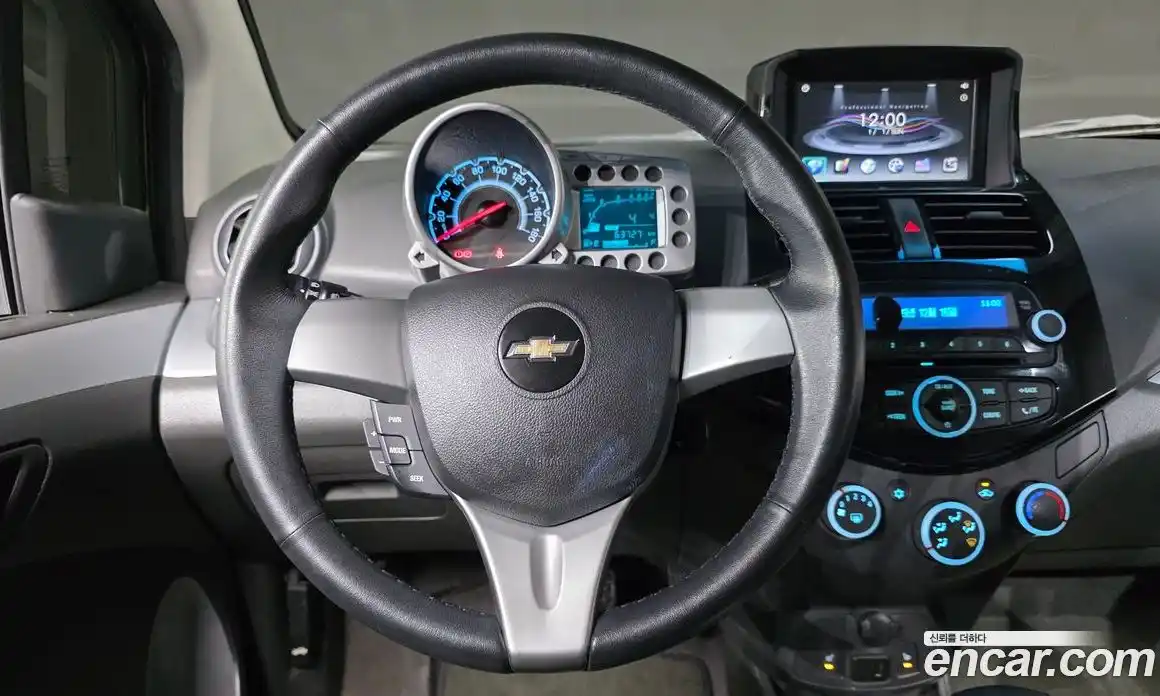 Chevrolet Spark 2013 1.0 Автомат в Москве № 98932, фото 14