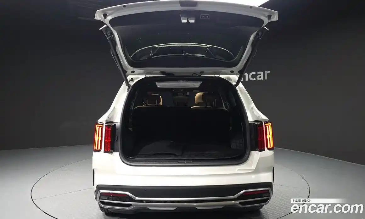 Kia Sorento 2022 1.6 Автомат в Москве № 10229, фото 20