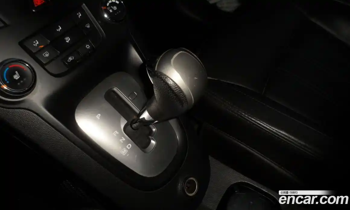 Chevrolet Orlando 2012 2.0 Автомат в Москве № 104703, фото 9