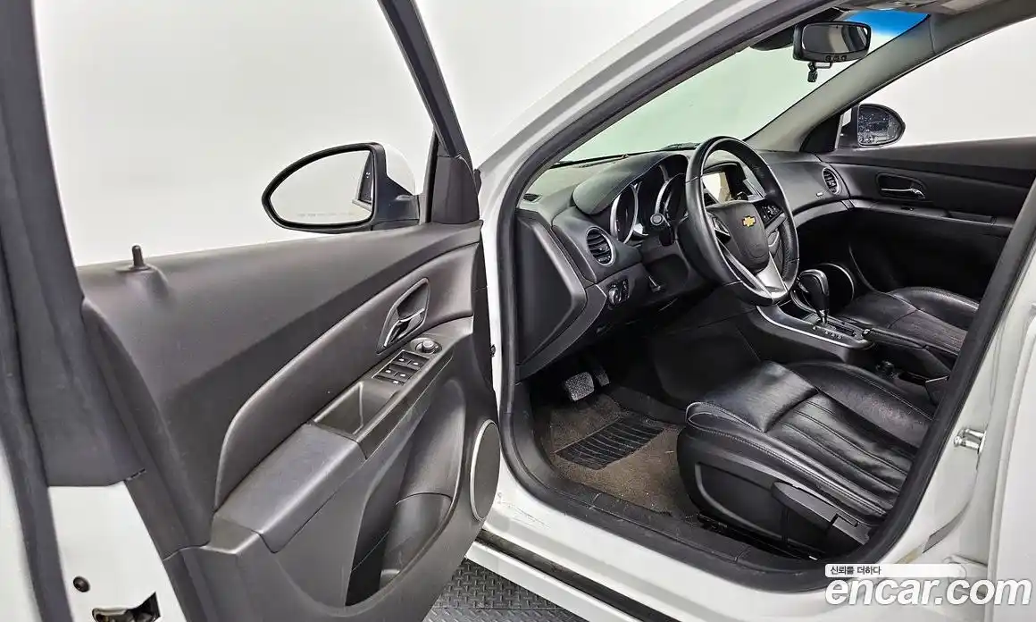 Chevrolet Cruze 2012 1.8 Автомат в Москве № 104812, фото 17