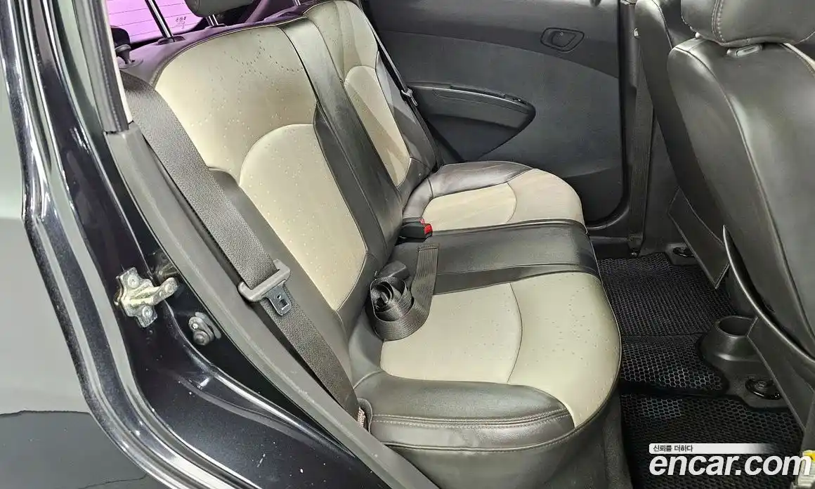 Chevrolet Spark 2012 1.0 Автомат в Москве № 104818, фото 5