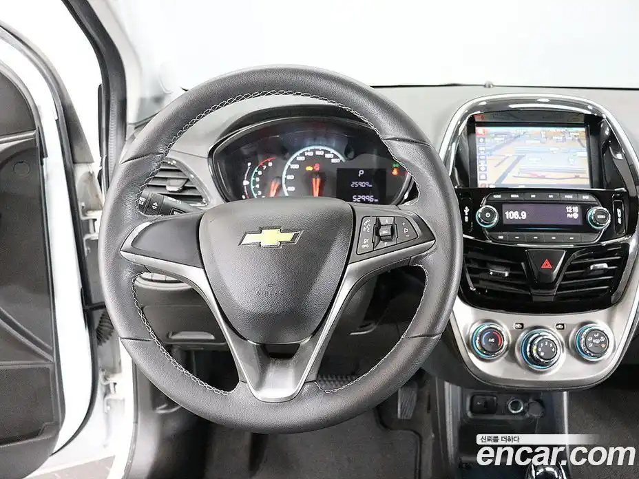Chevrolet Spark 2018 1.0 Автомат в Москве № 105690, фото 11