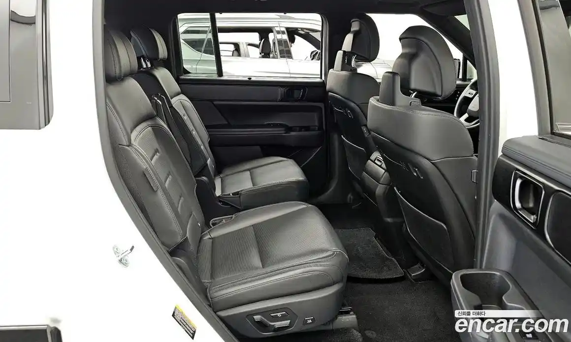 Hyundai Santa Fe 2024 2.5 Автомат в Москве № 107944, фото 16