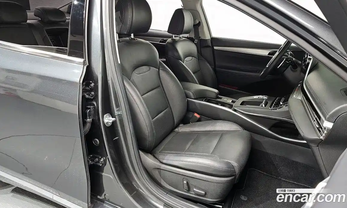 Hyundai Grandeur 2021 2.5 Автомат в Москве № 109240, фото 10