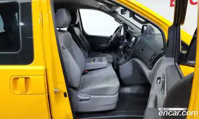 Hyundai Starex 2021 2.4 Автомат в Москве № 115068, миниатюра 11