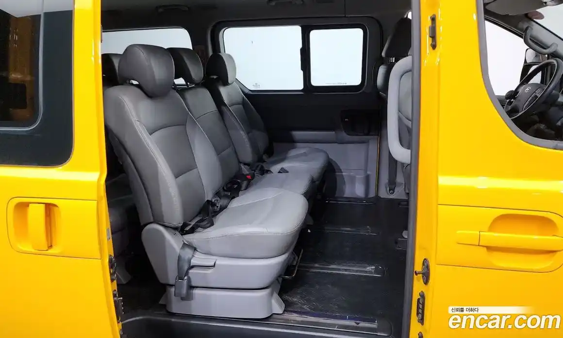 Hyundai Starex 2021 2.4 Автомат в Москве № 115068, фото 12