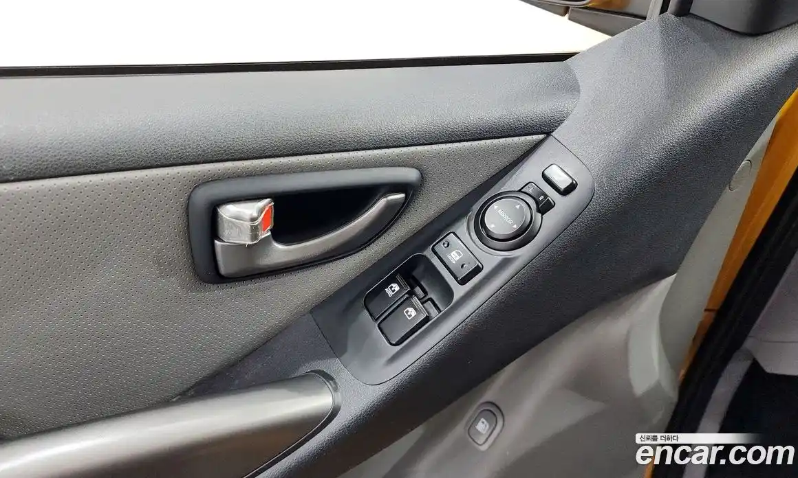 Hyundai Starex 2021 2.4 Автомат в Москве № 115068, фото 17