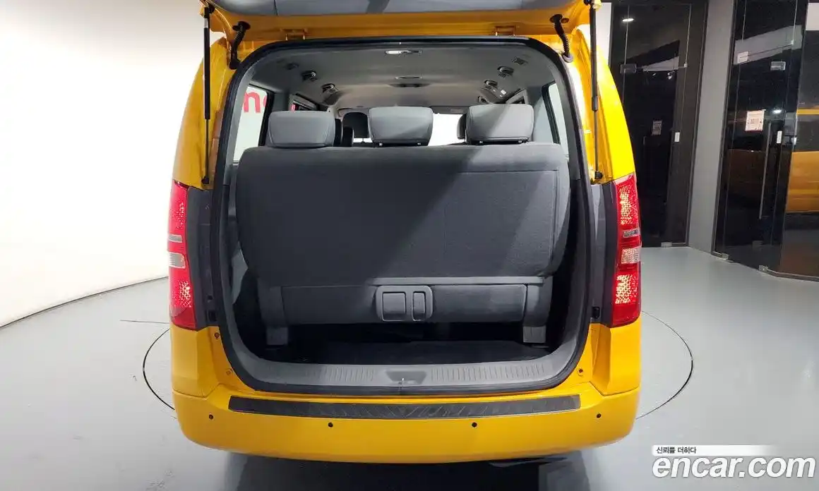 Hyundai Starex 2021 2.4 Автомат в Москве № 115068, фото 20