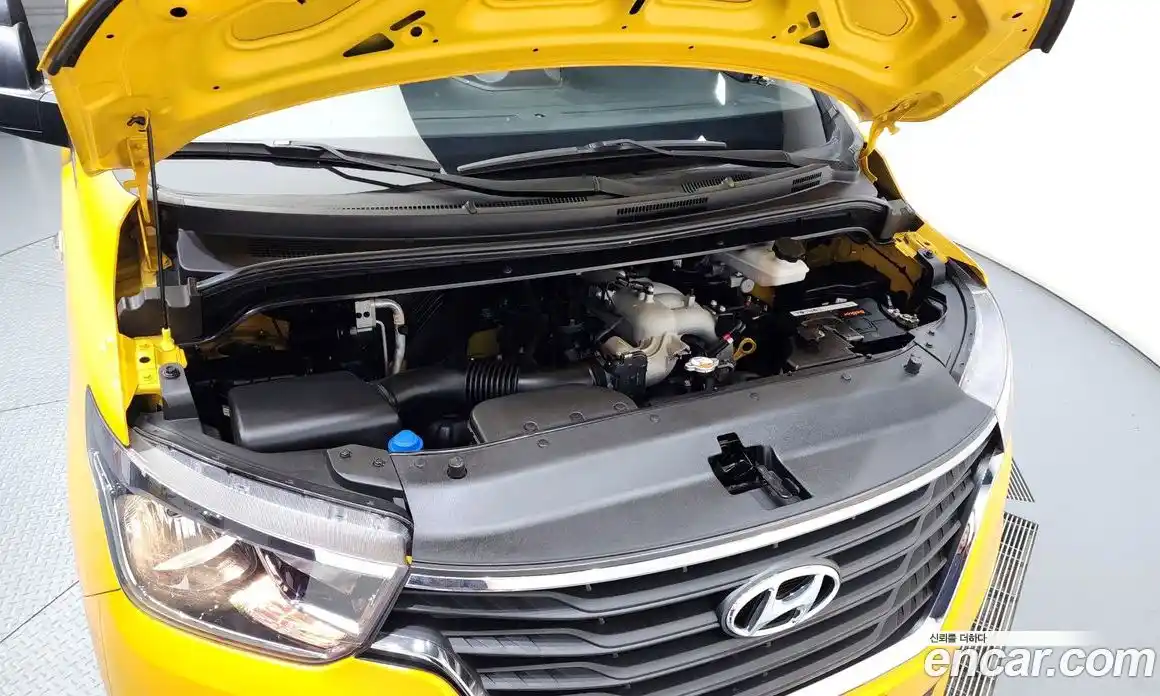 Hyundai Starex 2021 2.4 Автомат в Москве № 115068, фото 6