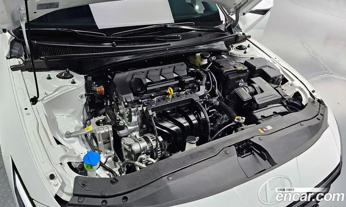 Hyundai Avante 2025 1.6 Автомат в Москве № 119579, фото 9