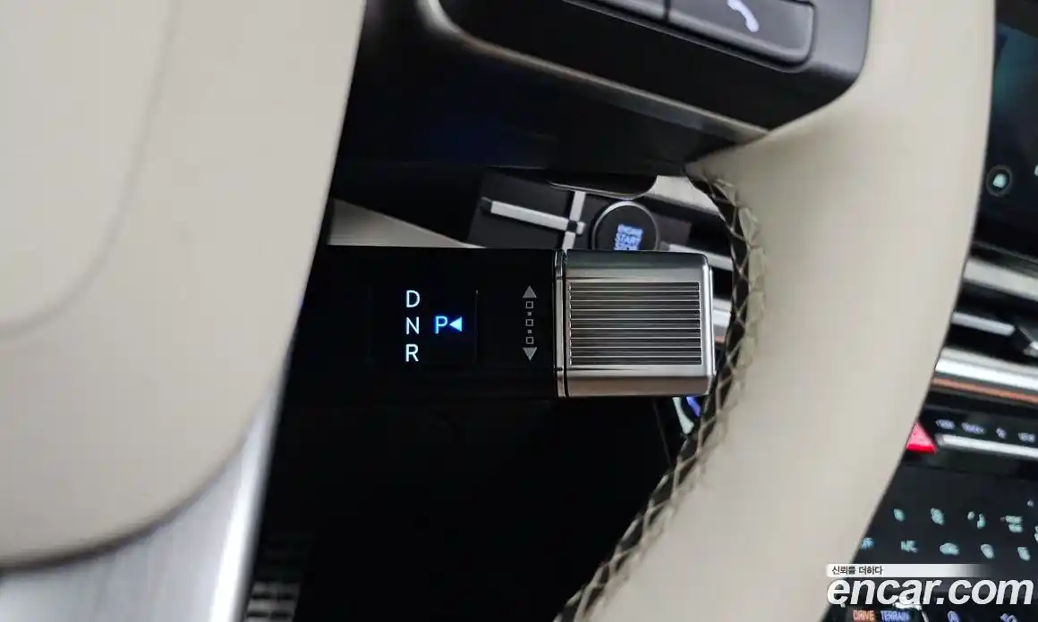 Hyundai Santa Fe 2024 2.5 Автомат в Москве № 119724, фото 9