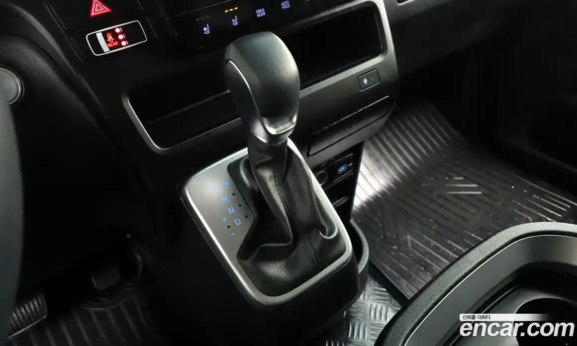 Hyundai Staria 2024 3.5 Автомат в Москве № 119836, фото 11