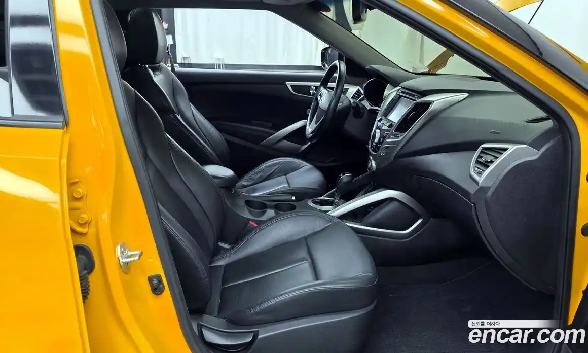 Hyundai Veloster 2014 1.6 Автомат в Москве № 123679, фото 14