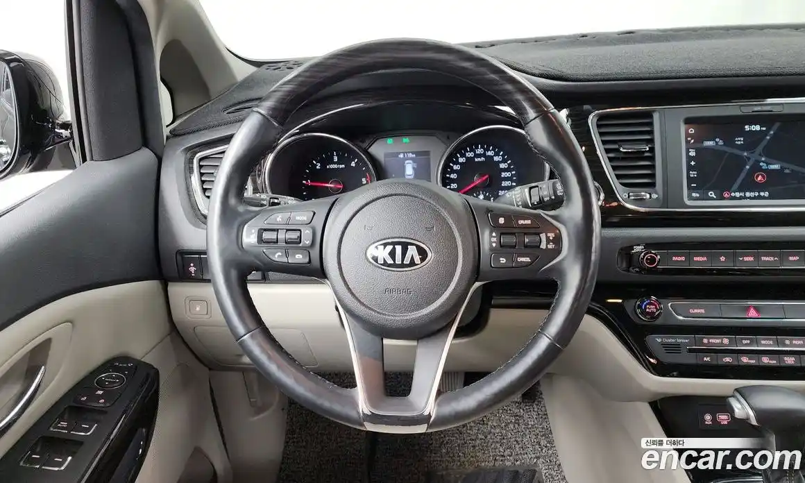 Kia Canival 2020 2.2 Автомат в Москве № 124328, фото 5