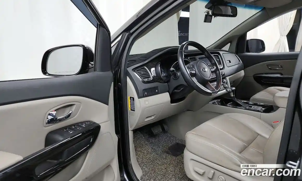 Kia Canival 2020 2.2 Автомат в Москве № 124328, фото 10