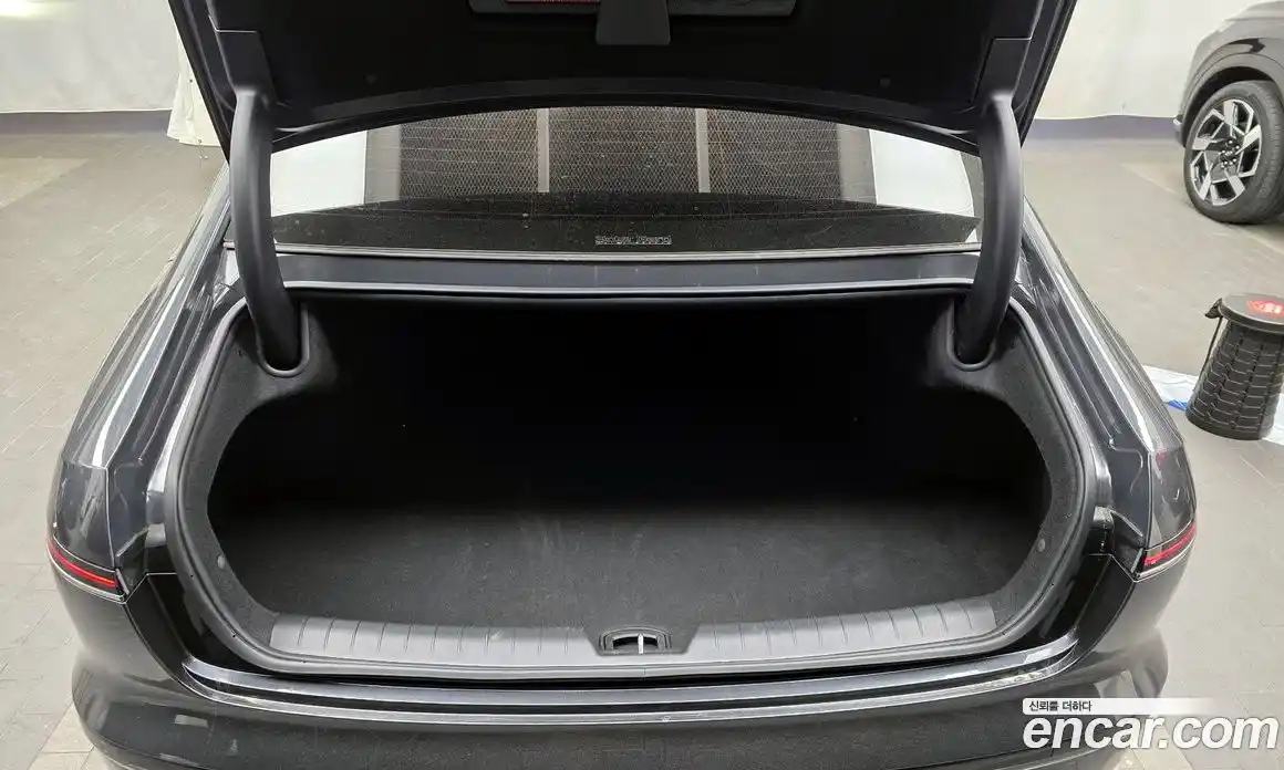 Hyundai Grandeur 2024 2.5 Автомат в Москве № 126462, фото 9