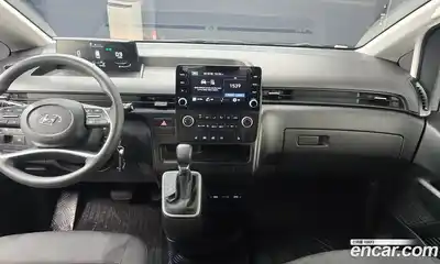 Hyundai Staria, 2022