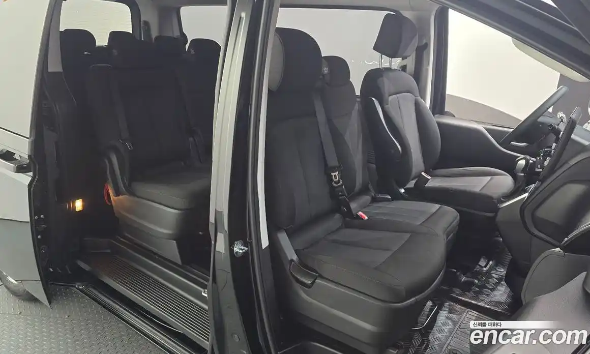 Hyundai Staria 2022 2.2 Автомат в Москве № 127064, фото 11