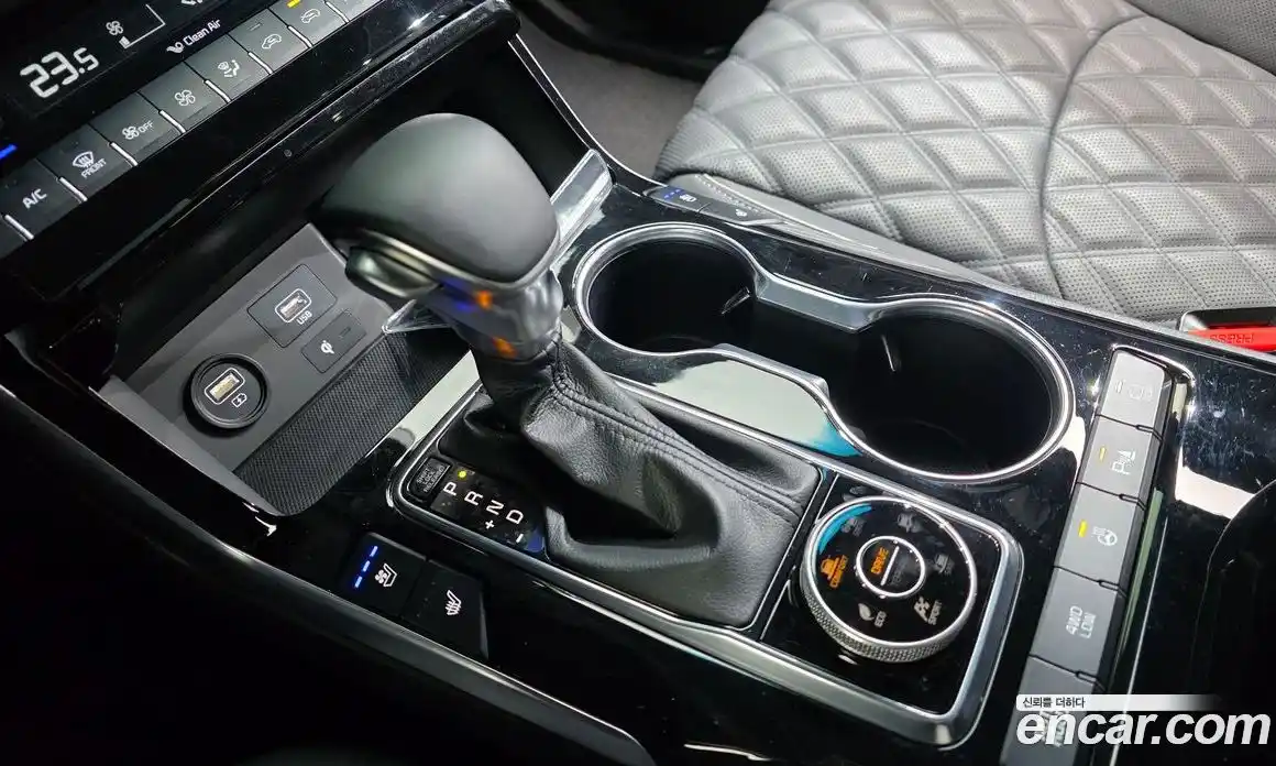 Kia Mohave 2022 3.0 Автомат в Москве № 128082, фото 19