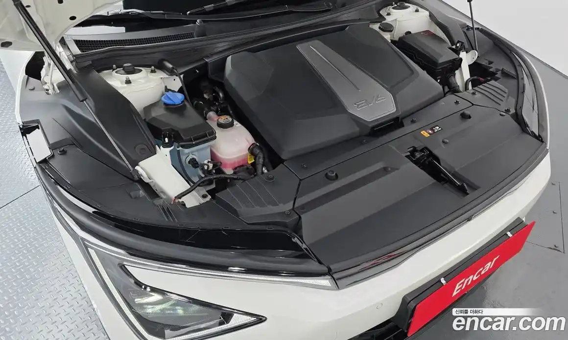 Kia EV6 2025 0.1 Автомат в Москве № 128270, фото 16