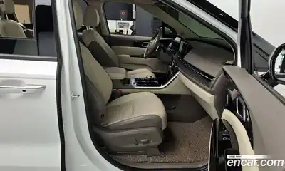 Kia Canival 2023 2.2 Автомат в Москве № 129124, миниатюра 3