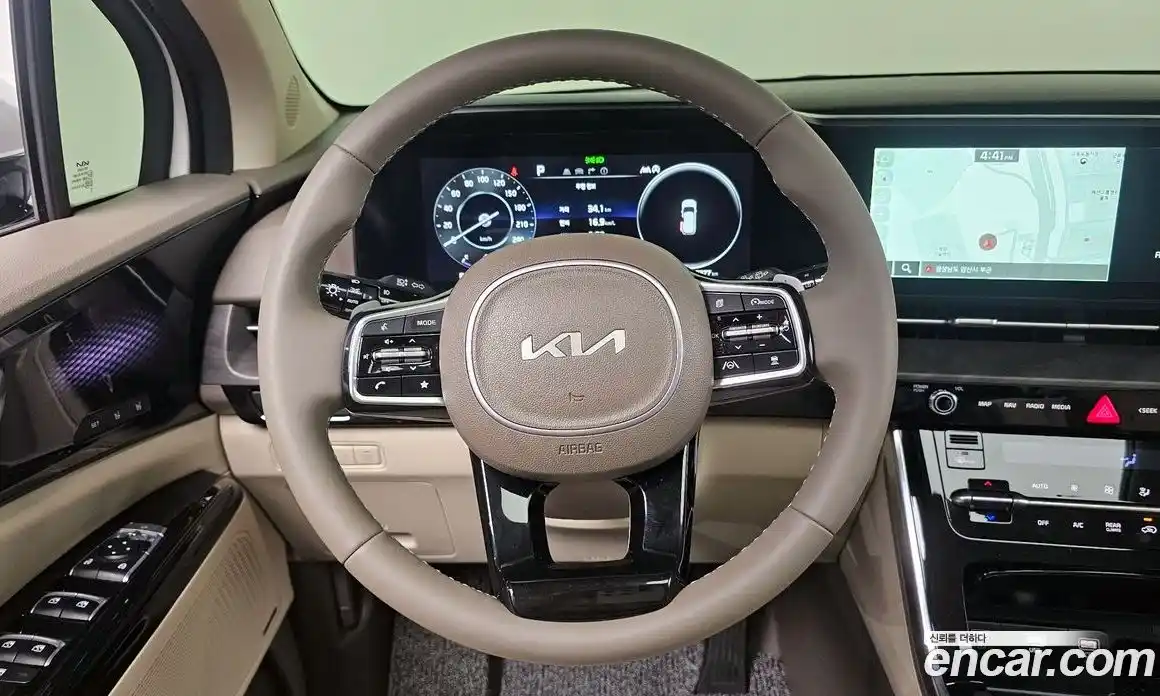 Kia Canival 2023 2.2 Автомат в Москве № 129124, фото 5