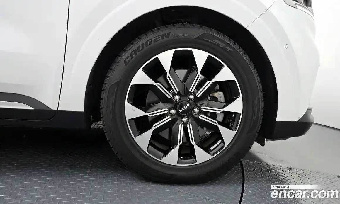 Kia Canival 2023 2.2 Автомат в Москве № 129124, фото 10