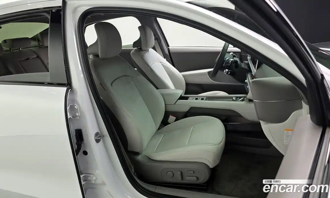 Hyundai Ioniq 6 2023 0.1 Автомат в Москве № 130517, фото 12