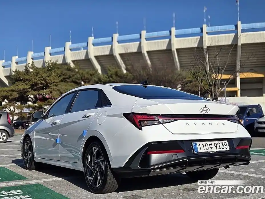 Hyundai Avante 2025 1.6 Автомат в Москве № 130657, фото 3