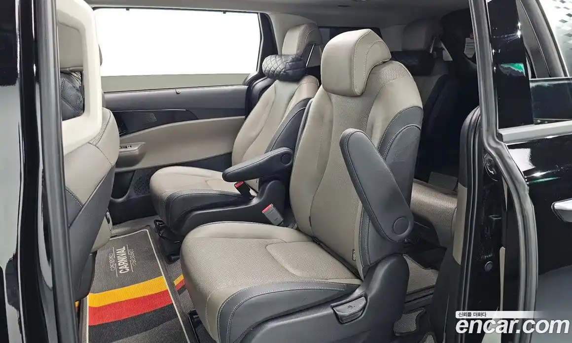 Kia Canival 2025 3.5 Автомат в Москве № 131181, фото 9