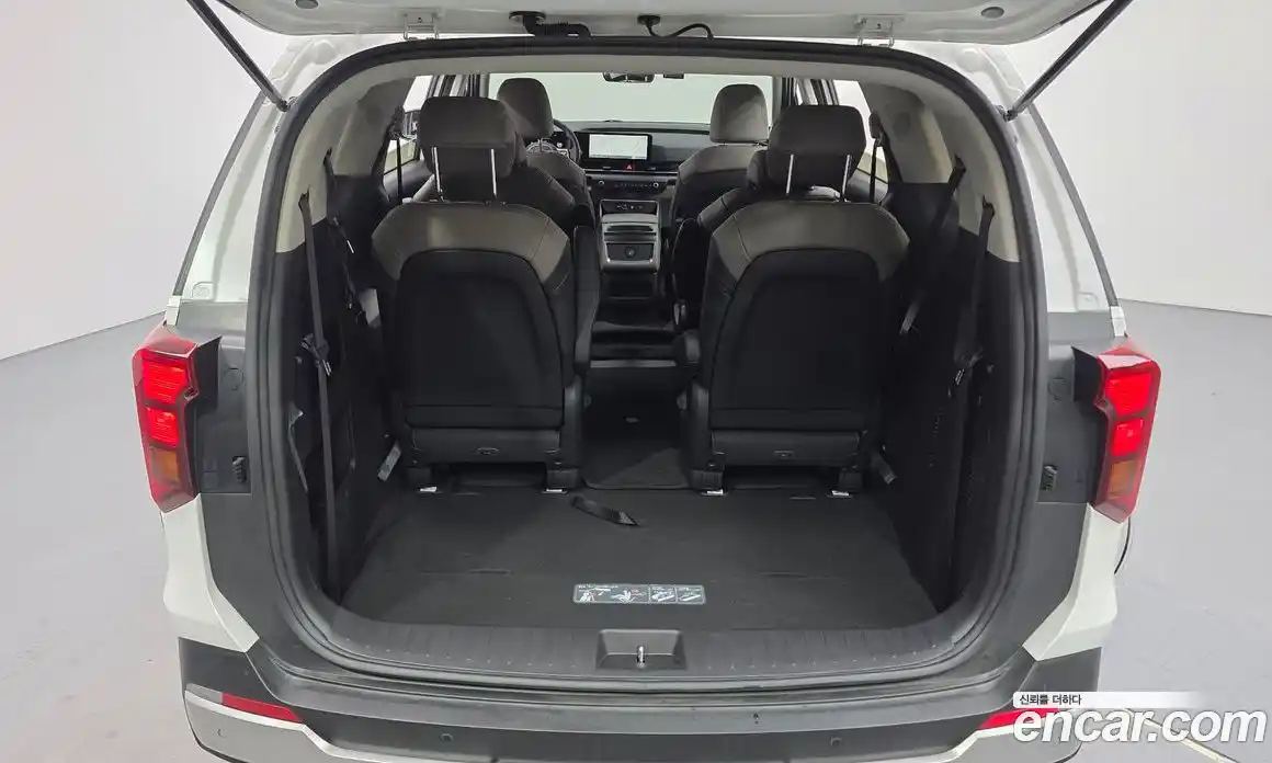 Kia Canival 2024 2.2 Автомат в Москве № 133538, фото 8