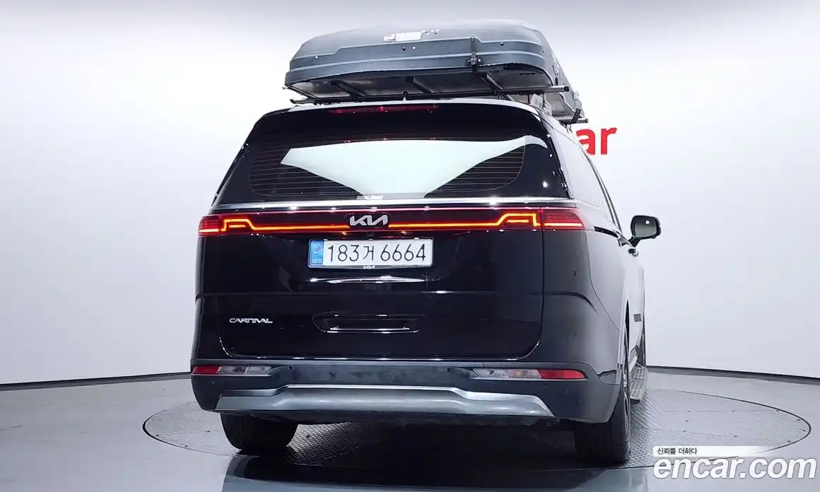 Kia Canival 2023 2.2 Автомат в Москве № 133646, фото 3